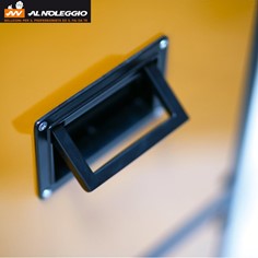 Deumidificatore DH 7160 con filtro dell'aria di grandi dimensioni e compressore trifase protetto, per deumidificazione efficace 