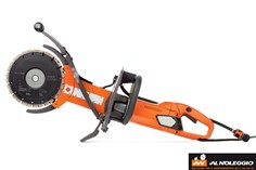 Mototroncatrice automatica - Vista frontale con maniglia ergonomica, ideale per tagli precisi a basso impatto ambientale. 