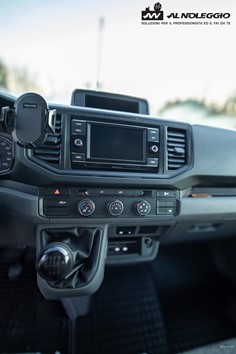  Carro attrezzi completo di allestimento per qualità di viaggio superiore 