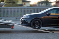 Doppio gancio di traino su carro attrezzi professionale 