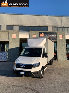 Vano carico del Furgone Man TGE Centinato con Sponda - Noleggio 