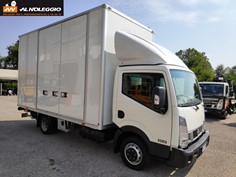 Furgone Nissan NT400 con sponda, utilizzo industriale 