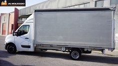 Classe di noleggio Centinati per Nissan NV400 