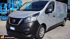 Nissan NV300 Passo Lungo - Vista frontale 