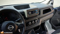Nissan Primastar Passo Lungo - Vista laterale 