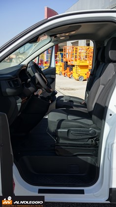 Nissan Primastar Passo Lungo - Porta laterale dettaglio 