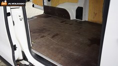 Opel Vivaro Enjoy - Dettaglio vano carico 