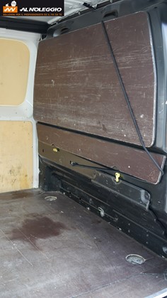 Opel Vivaro Enjoy - Equipaggiamento di serie 