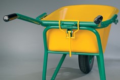 Carriola Versatile per Controllo e Revisione a Treviso A Treviso, controlla e revisa la carriola versatile con ampio vano di carico. Affronta qualsiasi compito con facilità grazie a questa macchina maneggevole.