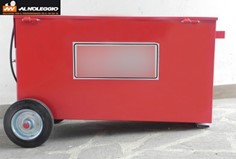 Carrello semaforico con sistema d’appoggio telescopico 