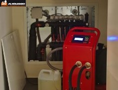 Noleggio pompa lavaggio impianti e pompa disostruente 2 in 1 per lavori di manutenzione a Pordenone La pompa lavaggio impianti e pompa disostruente 2 in 1 è lo strumento ideale per lavori di manutenzione degli impianti termici. È in grado di rimuovere incrostazioni, sedimenti e detriti, ripristinando la funzionalità degli impianti.