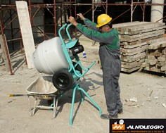 Betoniera - Versione Plastica HDPE Disponibile - Sicurezza Elettrica - Potenza 0.3 kW 