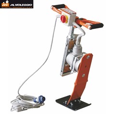 Costipatore Elettrico Monofase 230V-50Hz | Vibrocostipatore Verticale a Venezia. Scopri il costipatore elettrico monofase 230V-50Hz, un modello di vibrocostipatore verticale maneggievole 