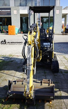 Mini escavatore con girosagoma 