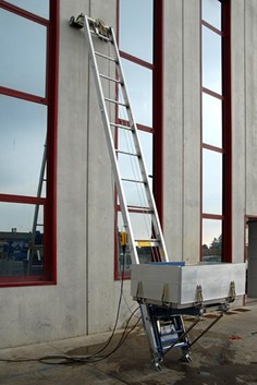 Dettaglio elementi modulari e verricello elettrico del GEDA 250 