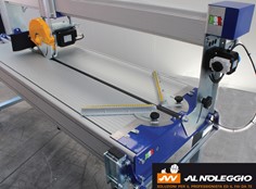 Tagliapiastrelle 200cm - Noleggio per Aziende a Treviso Noleggia una tagliapiastrelle da 200 cm per la tua azienda a Treviso. Taglia con facilità materiali resistenti.