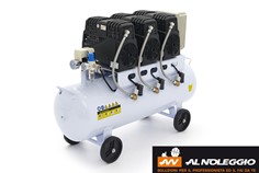 Compressore con manometri e protezione da sovrapressione 