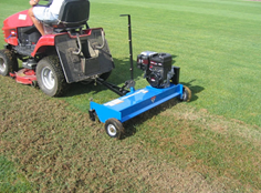 Arieggiatore per manutenzione prato 