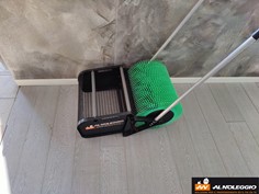Raccogli carote a spinta 46cm - Utilizzo pratico, basta spingere mentre si cammina 