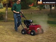 Rigeneratrice semovente resistente e leggera per facile manovrabilità 