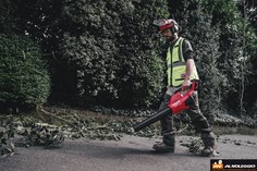 Soffiatore a batteria con motore brushless ad alte prestazioni 