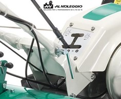 Motocoltivatore con 6 posizioni di profondità 