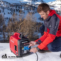 Generatore portatile 2,2 kW con autonomia di 3h35 e motore GXR120 