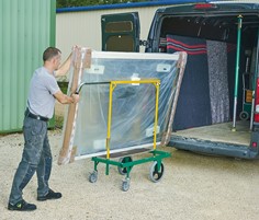 Capiente Carrello Maneggevole - Noleggio per Progetti Edili a Motta di Livenza Opta per il noleggio del capiente carrello maneggevole a Motta di Livenza. Semplifica il trasporto di materiali con un design compatto e robusto. Acquistalo ora per migliorare la produttività.