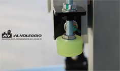 Capacità di carico della piattaforma di lavoro: 150 kg 