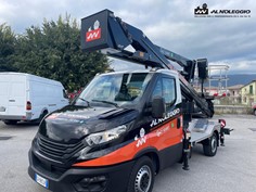 Piattaforma articolata 21 metri 