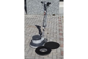 Monospazzola per pavimenti 