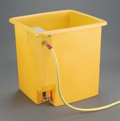 Vasca in Polietilene con Maniglie - Versatile e Durevole | Consulenza Noleggio Treviso Personalizza la nostra vasca in polietilene con angoli arrotondati per le tue esigenze specifiche. Dotata di maniglie integrate, è facile da spostare. Consulenza per noleggio disponibile a Treviso.